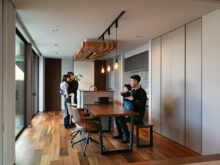 中庭で遊ぶ子どもたちを見守れるように。プロならではの提案で、想像以上に素敵な平屋になりました｜三条市｜H様